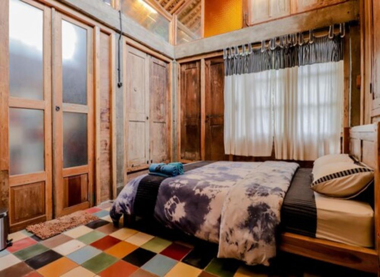 Lorong Homestay Bantul Buitenkant foto