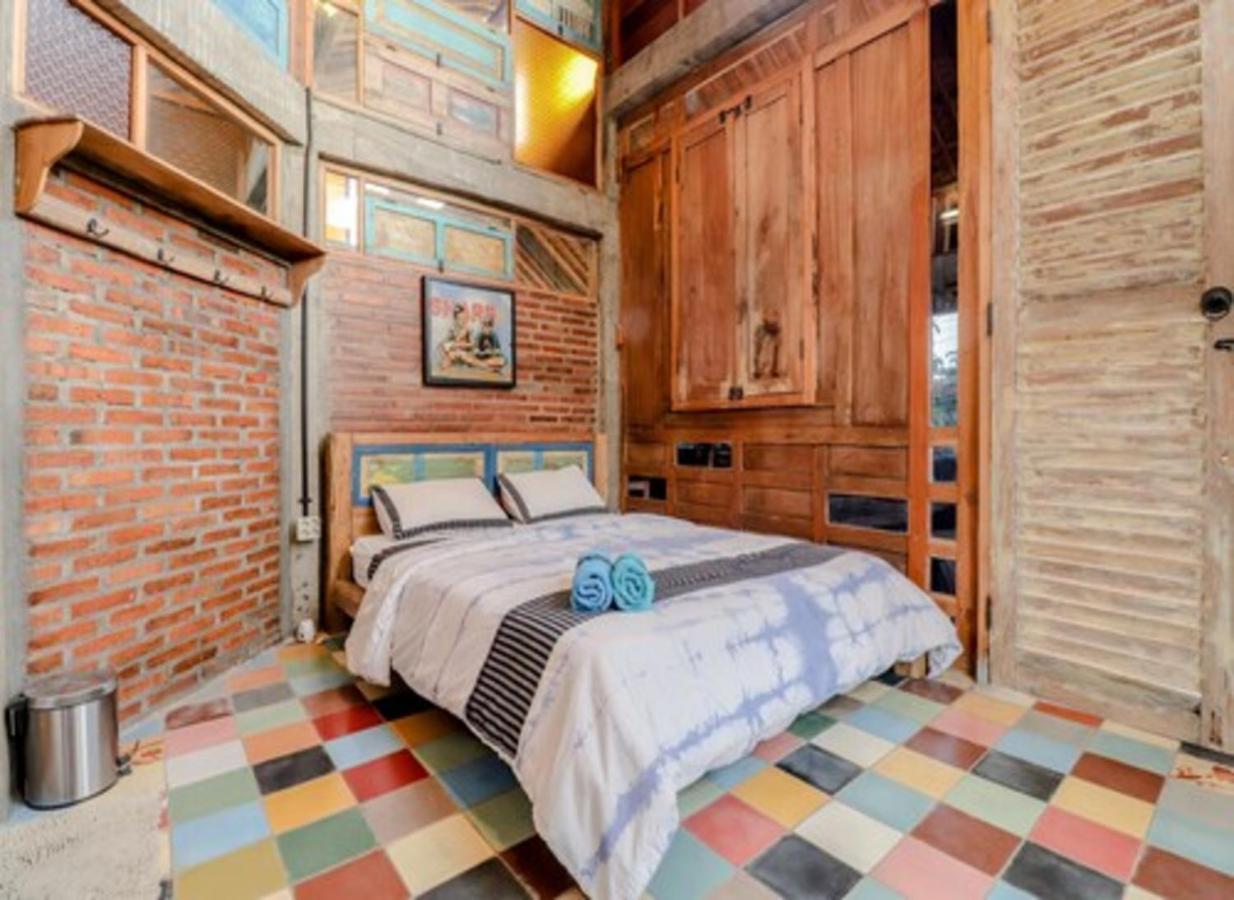 Lorong Homestay Bantul Buitenkant foto