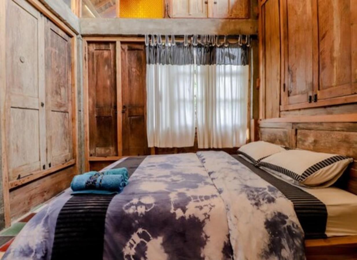 Lorong Homestay Bantul Buitenkant foto